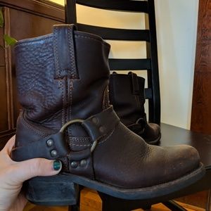 Frye harness boots 8r, size 7